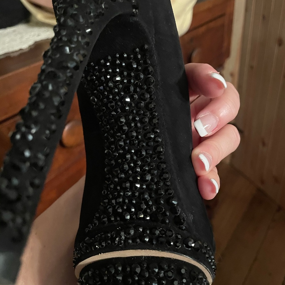 Brian Atwood 38.5/8 black crystal heels. Size 8 - Picture 12 of 16